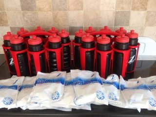 Read more about the article Fundraisers buy Water Bottles & Ice Packs